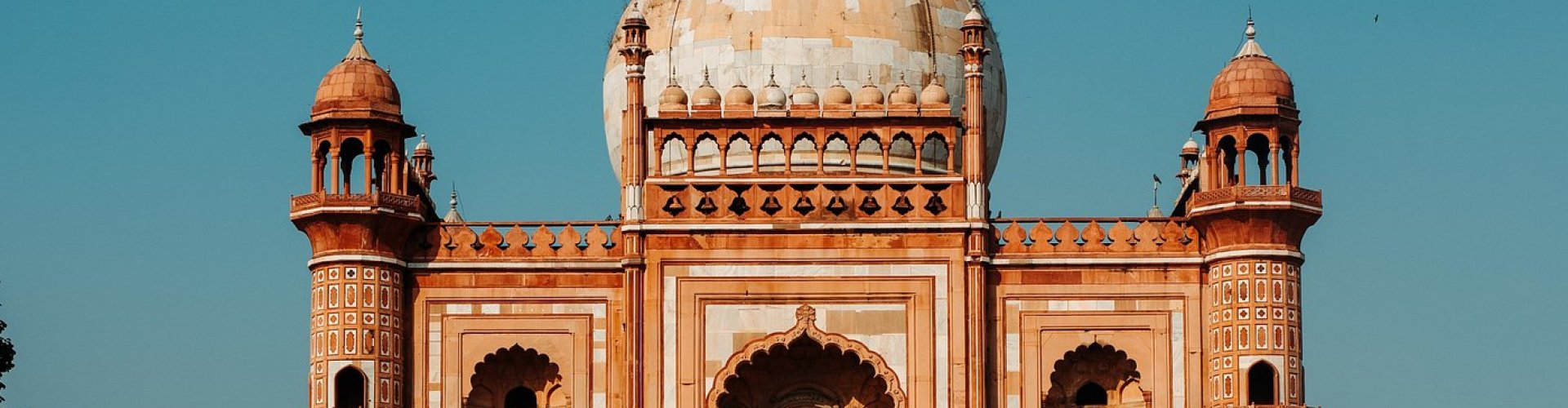 Searching for parking in New Delhi, IN