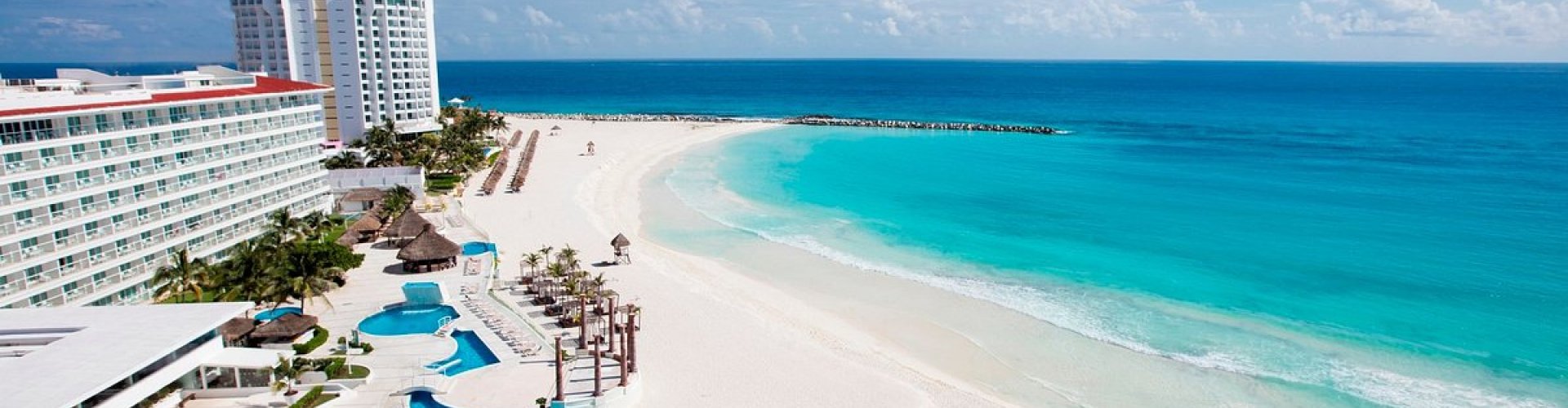 Searching for parking in Cancún, MX