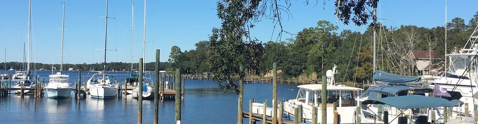 Niceville, FL, US - Mid-article city view