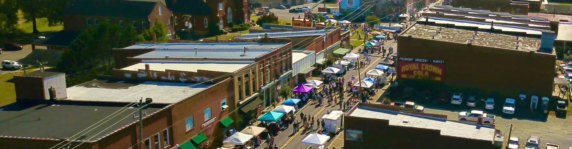 Mount Gilead night skyline with parked cars