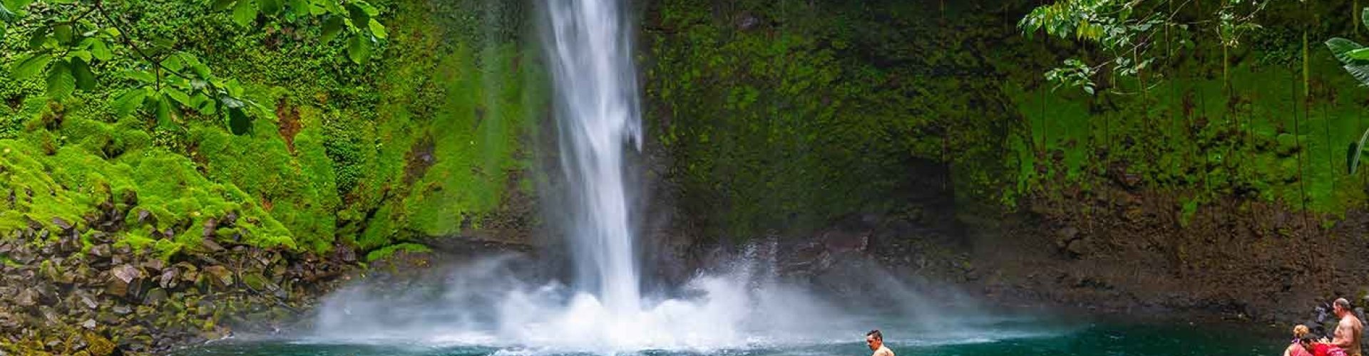 La Fortuna streets and parking