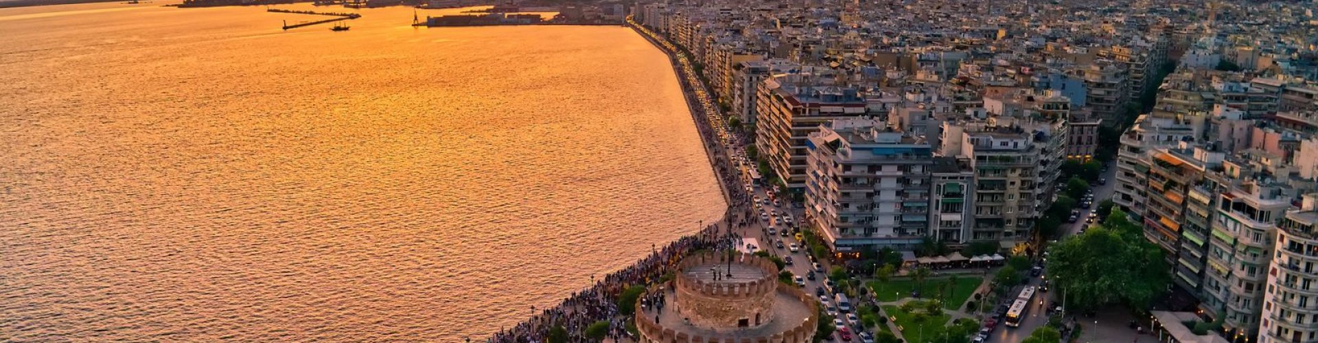 Searching for parking in Thessaloniki, GR